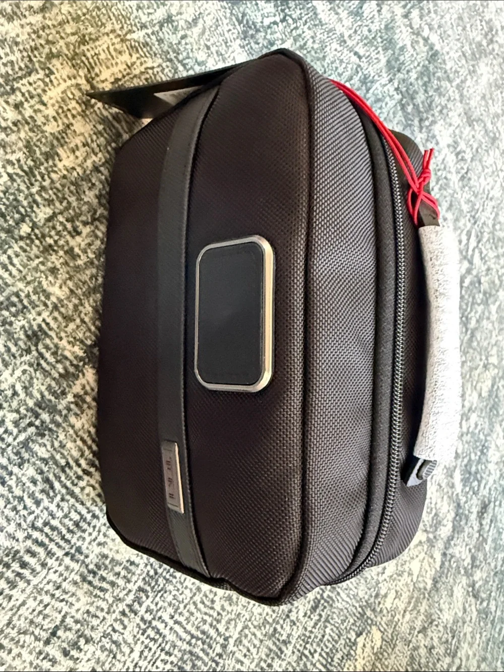 ⚡️NWT⚡️Tumi Alpha Split Travel Kit Bag